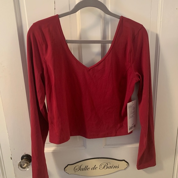 Lululemon Align - new cropped top - Picture 1 of 4